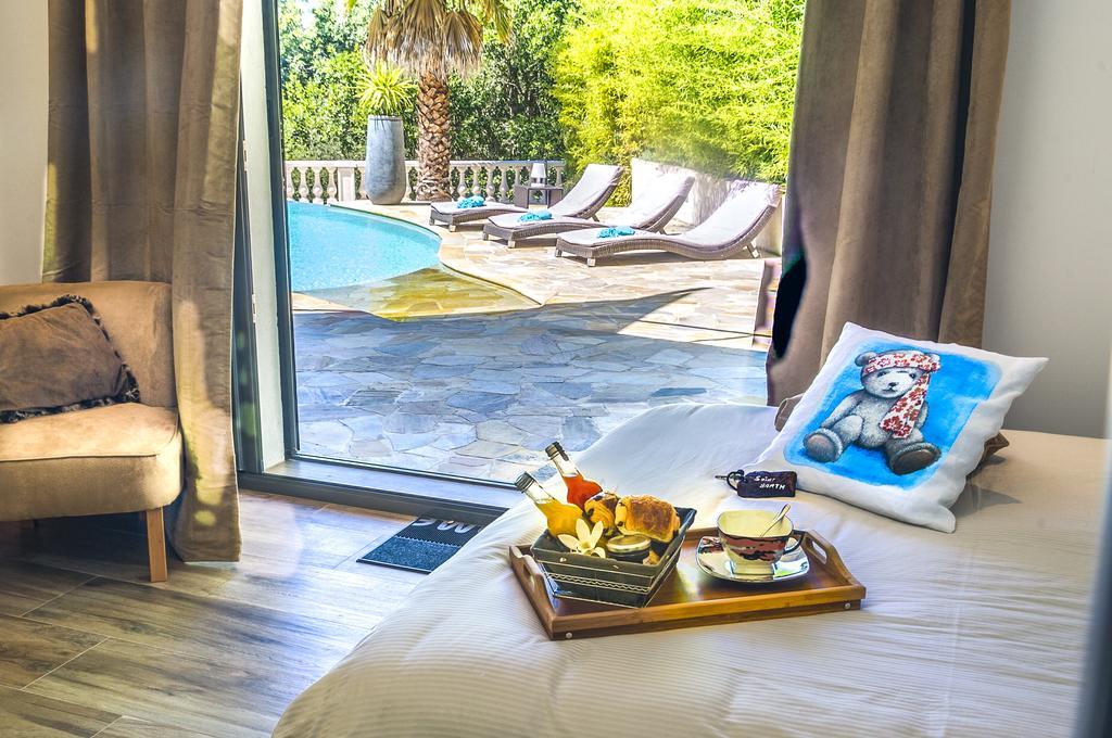 B&B Les Voiles De Valescure Chambres D'Hotes Et Son Espace Bien Etre Saint-Raphael  Phòng bức ảnh